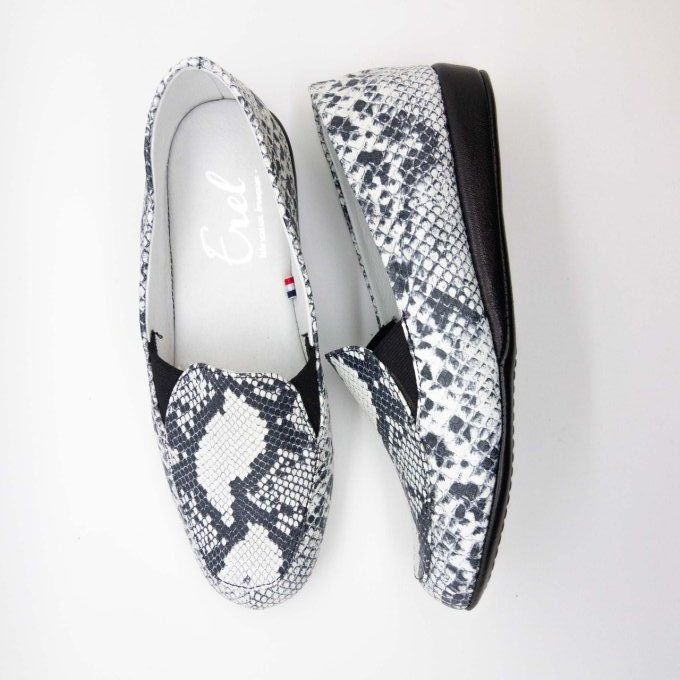 Chaussure d'intérieur SUZAN Motif Python